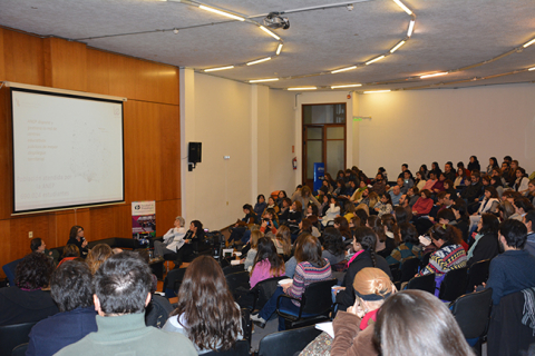 Fotografía del Aula Magna con público, durante el Tercer Encuentro Internacional de Psicología y Educación en el Siglo XXI