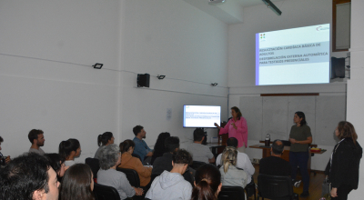 Capacitación en resucitación cardíaca básica en la Facultad de Psicología