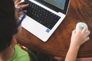 "82% de casos online de explotación sexual de niños se vinculan con pornografía"