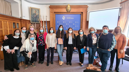 Facultad de Psicología forma parte de la mesa de intercambio sobre la inclusión de la Consulta Psicológica en el Control de Salud Anual del Adolescente