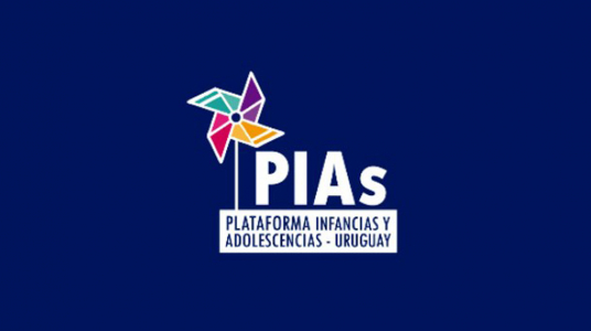 logo de la Plataforma Infancias y Adolescencias del Uruguay