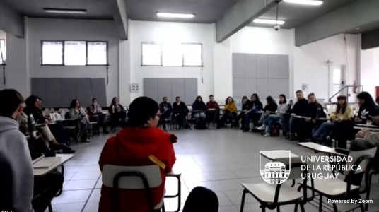 Mesa de debate. Ciclo “intercambio sobre experiencias de extensión”