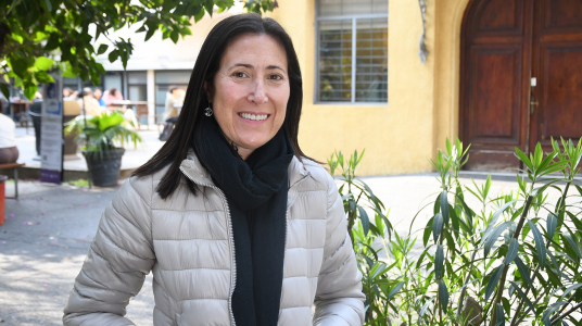 Profesora Carolina Vázquez visitó la Facultad de Psicologí