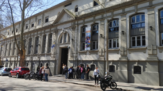 Declaración de la Facultad de Psicología en relación a los traslados no voluntarios de las personas en situación de calle / Resolución N° 46 de fecha 16/09/24