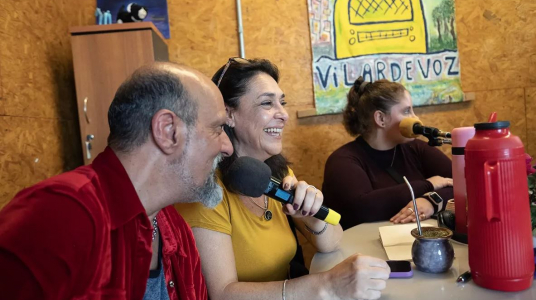 Gabriel Aguilar, Cecilia Baroni y Gabriela Calvo en la radio.