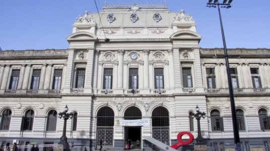 fachada Universidad de la República