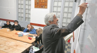 " Miles de jubilados vuelven a estudiar y son "alumnos modelos" en la universidad, ¿qué carreras eligen?"