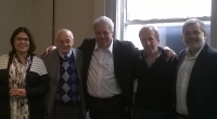 Fotografía en la que se ve a la Dra. Andrea Del Bono, Dr. Julio Cesar Neffa, Dr. Luis Leopold Costabile , Dr. Cristián Varela y Dr. Hugo Klappenbach 