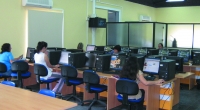 Fotografía de la sala de navegación de la Facultad