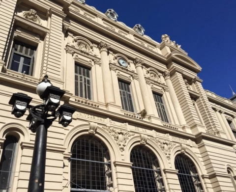 fachada de la Universidad de la República