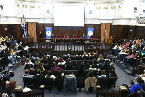 Conferencia: ¿Desde la hipocresía al cinismo?: Desplazamiento del “suelo moral”